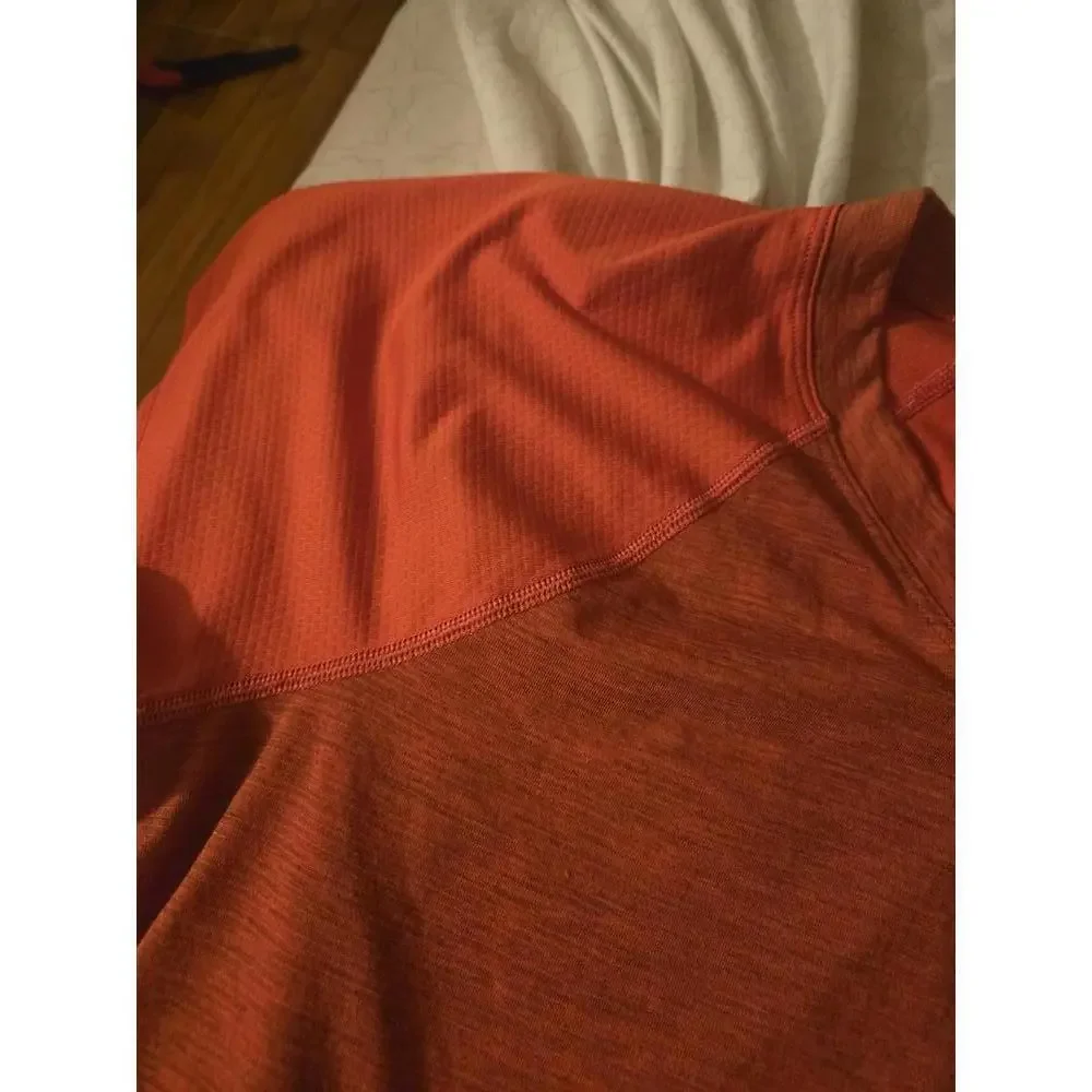 The North Face Women's Short Sleeve Activewear T-Shirt Medium - Picture 4 of 5